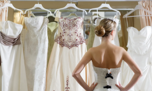 Essential Tips To Choose Your Wedding Dress Easily
